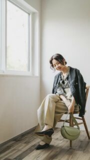 外見コンプレックスのまま
年齢を重ねなくていい
⁡
⁡
似合うを知らないことが 
自信のなさの正体かもしれない
⁡
⁡
骨格診断とパーソナルカラー診断は、
あなたを縛るルールじゃない
⁡
⁡
 “今の私”を肯定するための設計図
⁡
⁡
外見が整うと、 人生の選択まで軽くなる
⁡

ご協力くださった
まゆさん
@honoringo1003 
さやちゃん
@euphoria___sayaco 
⁡
ありがとうございます🙏🏻✨

🎥&💻　@lapaix_kazuya 
#ファッション
#骨格診断広島
#骨格診断
#パーソナルカラー診断
#パーソナルカラー診断広島
シンプルコーデ